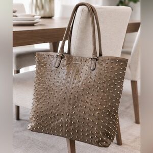 REBECCA MINKOFF RARE
STUDDED LOVERS TOTE excellent condition